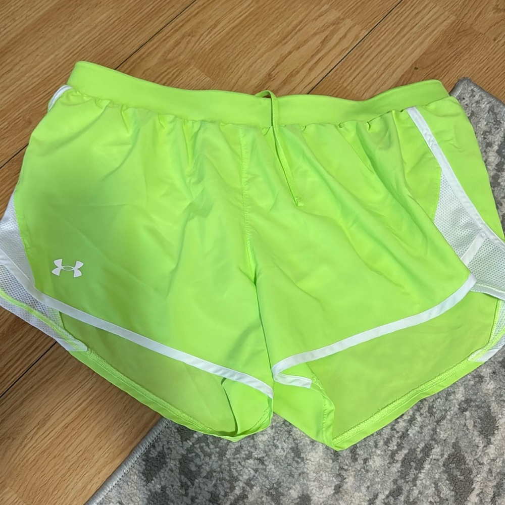 Woman’s under armour shorts.